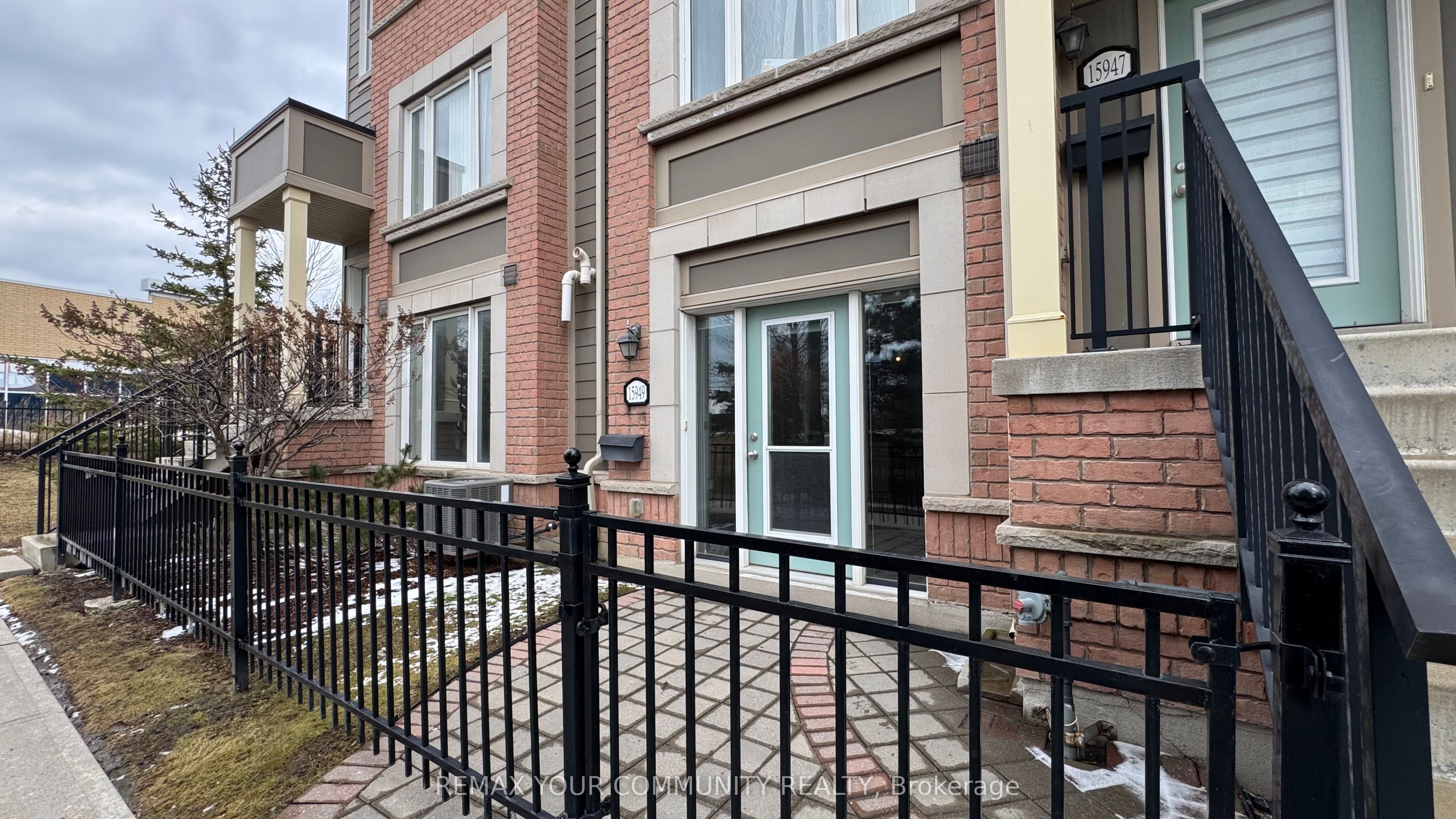 15949 Bayview Avenue, Aurora, ON, L4G 0S3