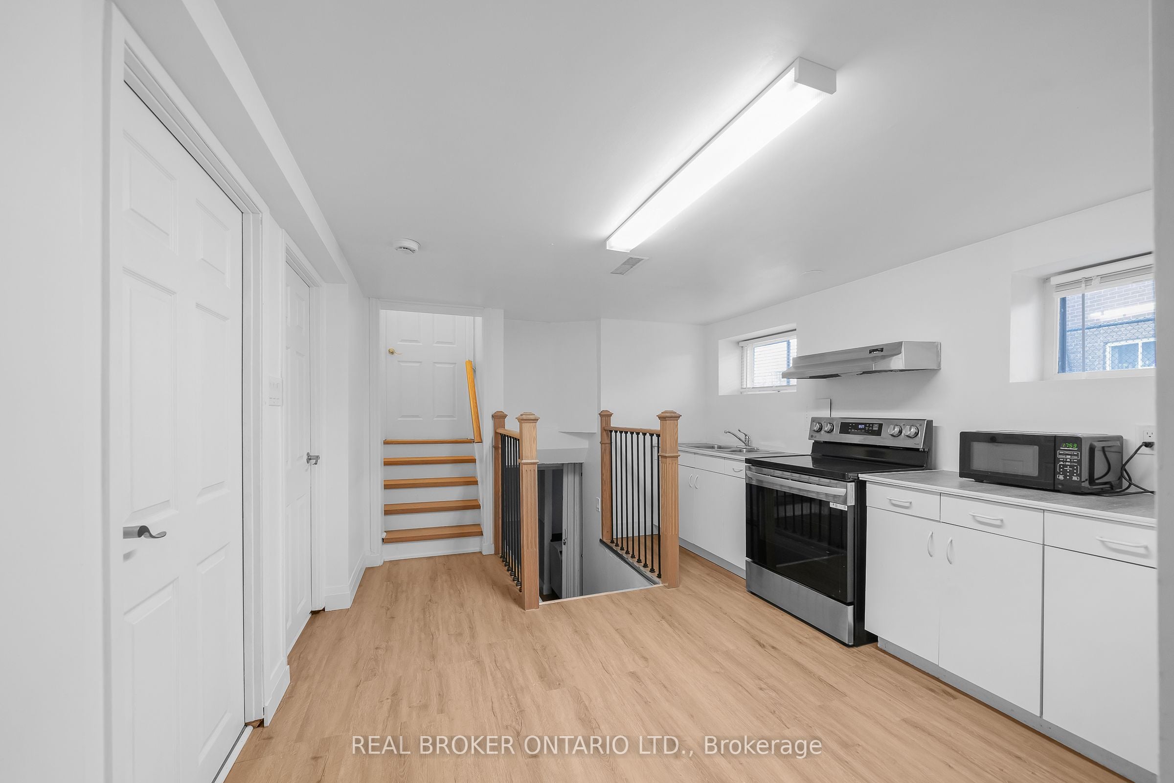 Additional image 4 of BSMT-2518 Harman Court, Mississauga, ON, L5J 1T8