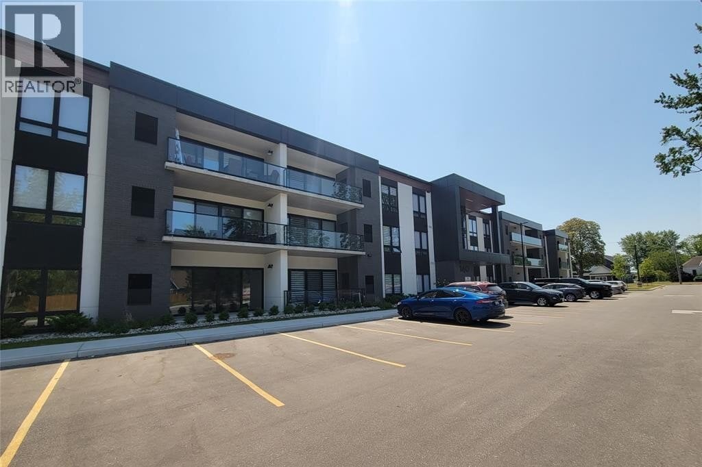 Additional image 8 of 304-140 Main Street East, Kingsville, ON, N9Y1A6