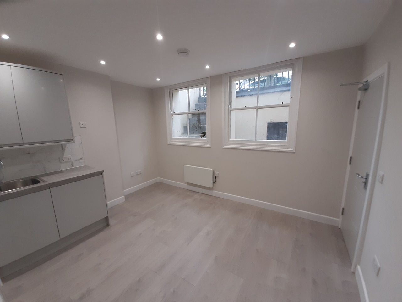 Additional image 3 of Studio Flat, London, SW1V, N1 7GU