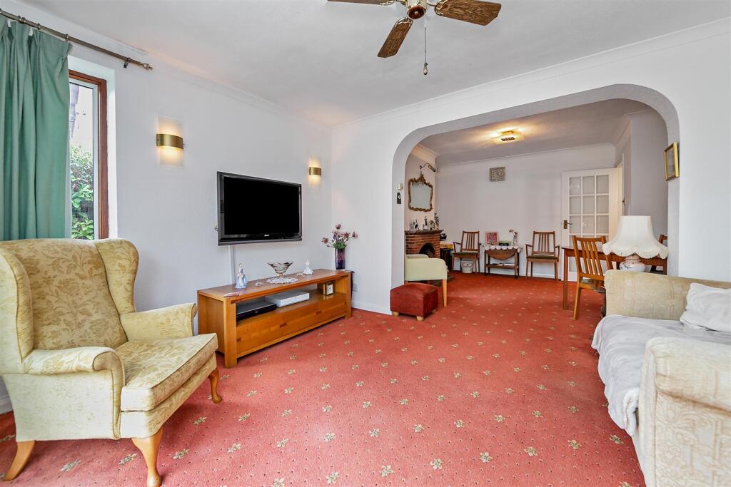 Additional image 8 of Mayflower Road, Park Street, St. Albans