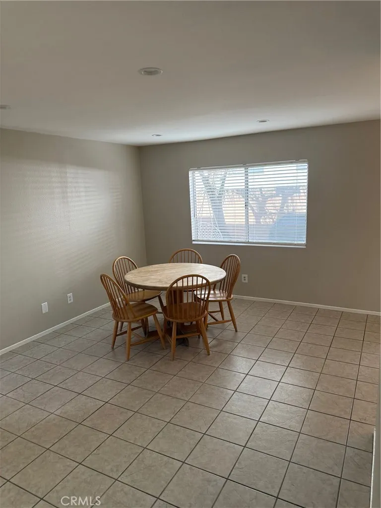 Additional image 25 of 11106 Arminta Street Unit 4, Sun Valley, CA 91352