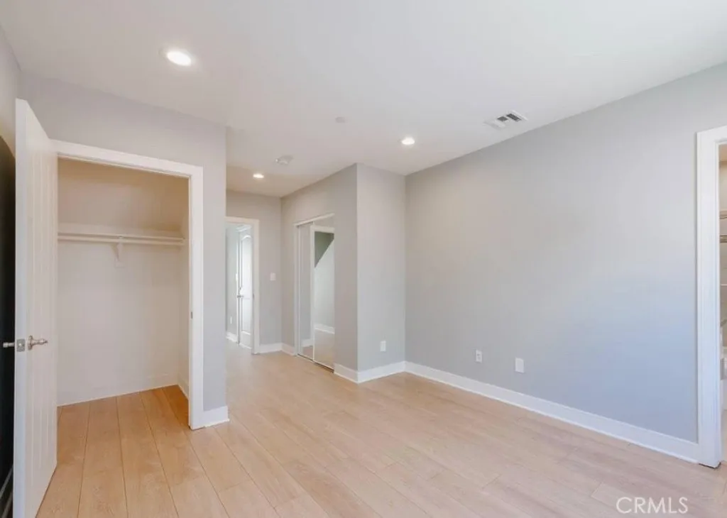 Additional image 14 of 427 N Heliotrope Dr, Los Angeles, CA 90004