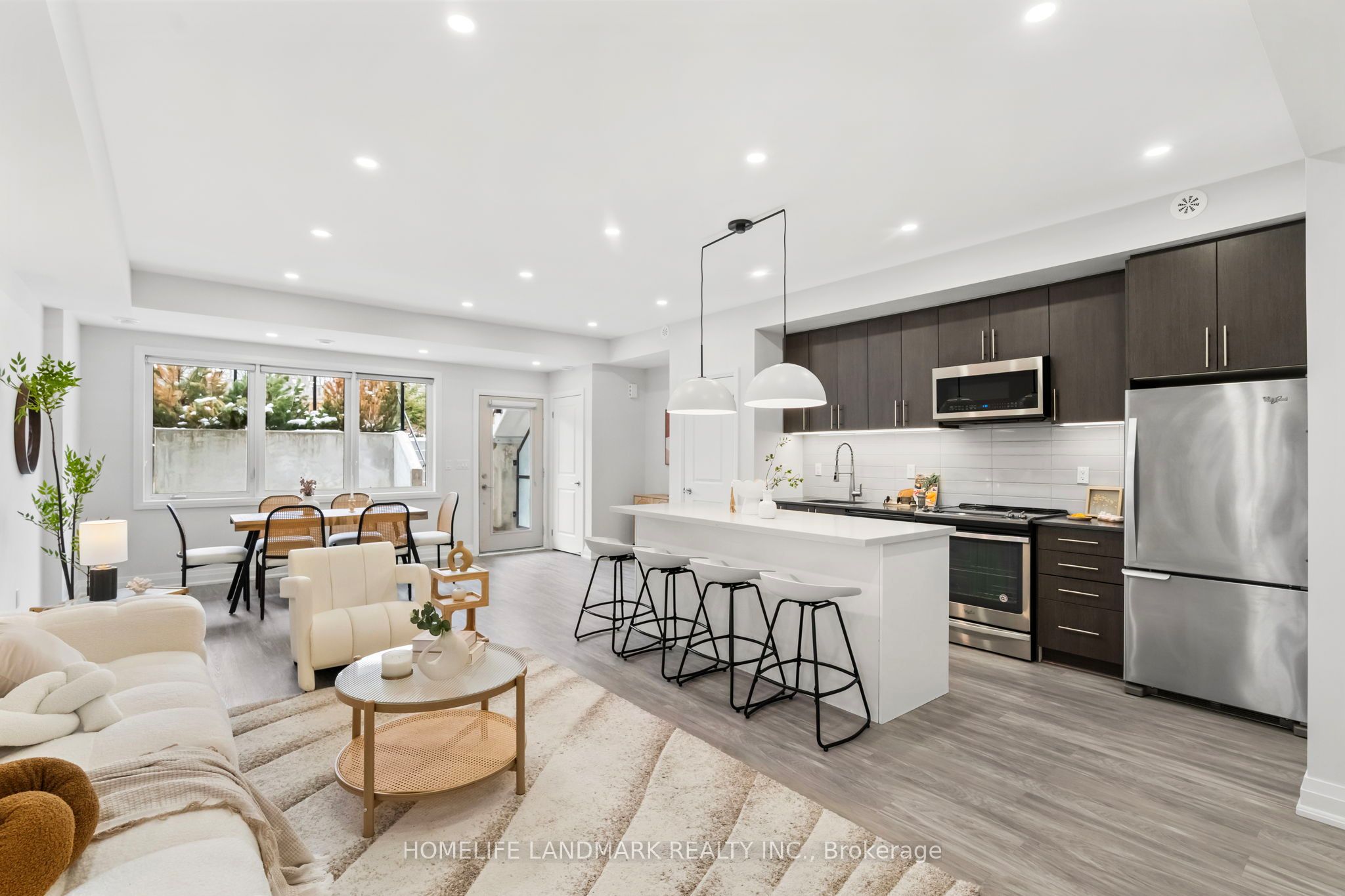 TH 17-780 Sheppard Avenue E, Toronto, ON, M2K 0E8