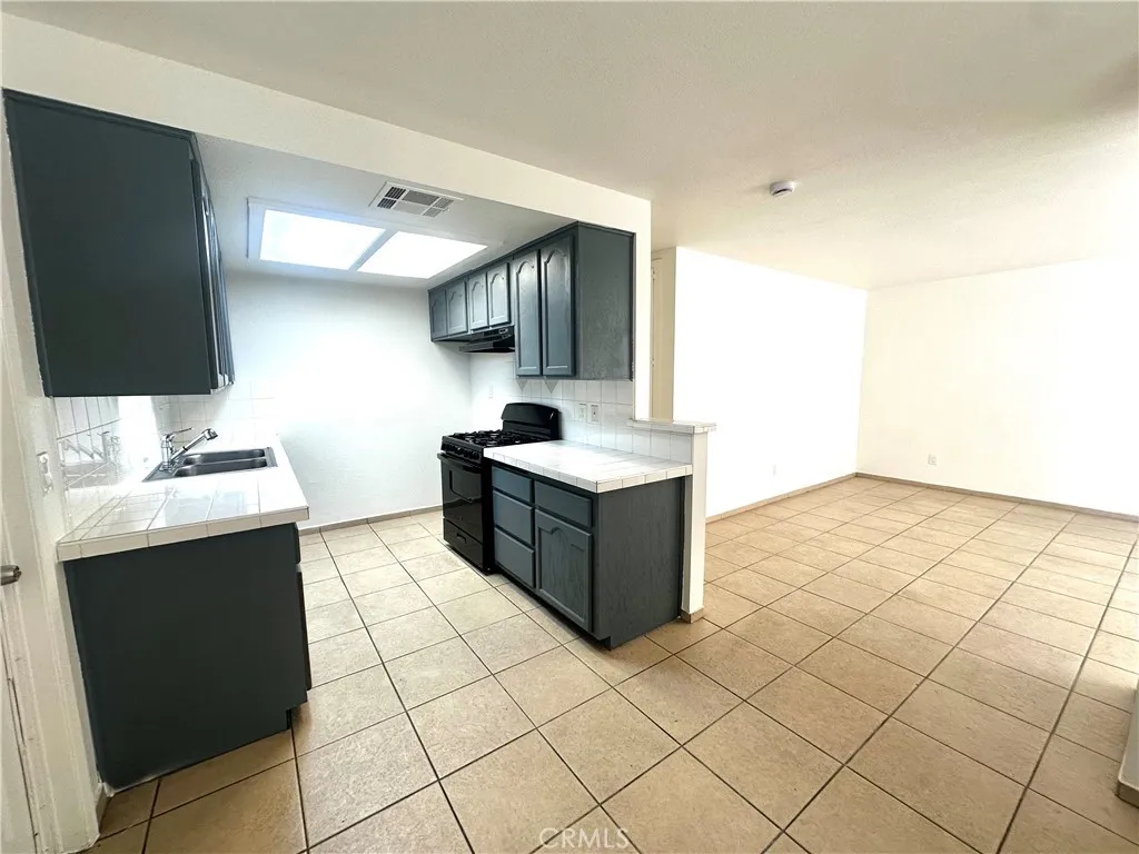 Additional image 4 of 10918 Maya Street, Adelanto, CA 92301