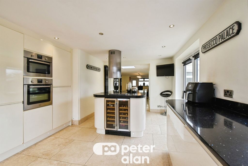 Additional image 30 of 6 bed detached house for salePentwyn Road, Treharris CF46