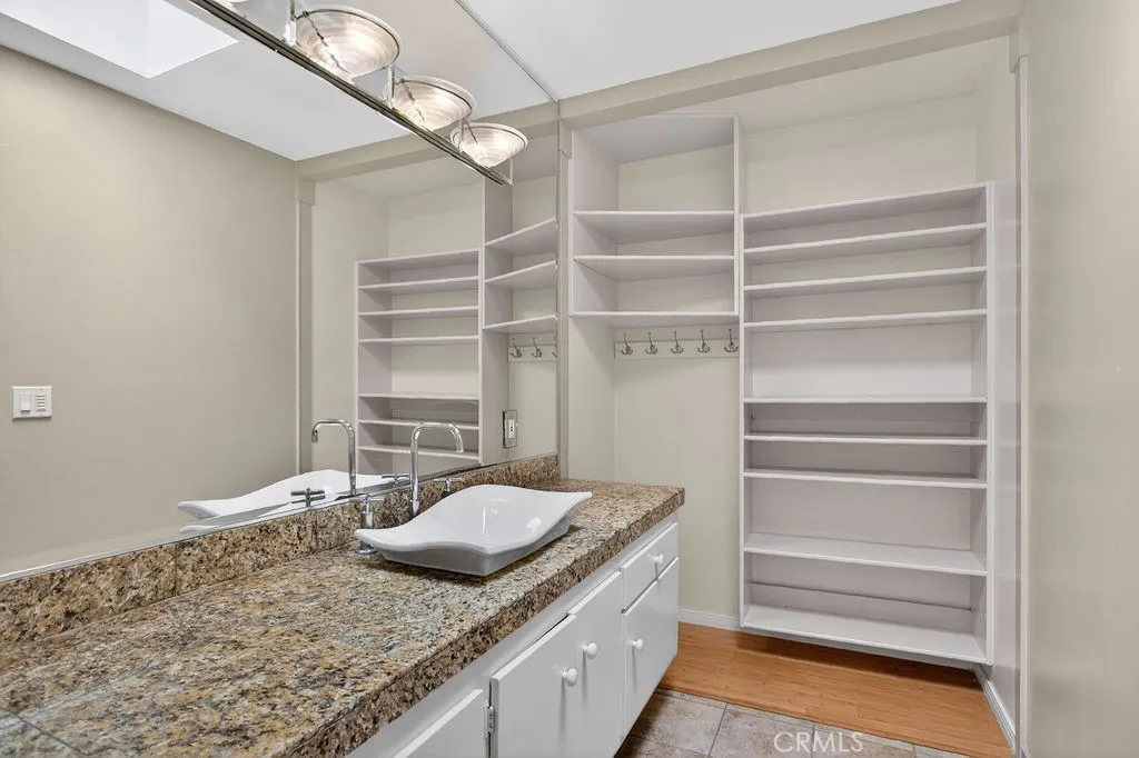 Additional image 35 of 401 Vista Roma, Newport Beach, CA 92660