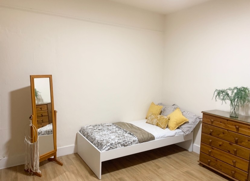 Additional image 7 of Bedsit, Claverton St, SW1V, N1 7GU