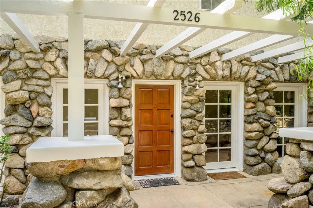 Additional image 46 of 2526 Foothill Boulevard, La Crescenta, CA 91214