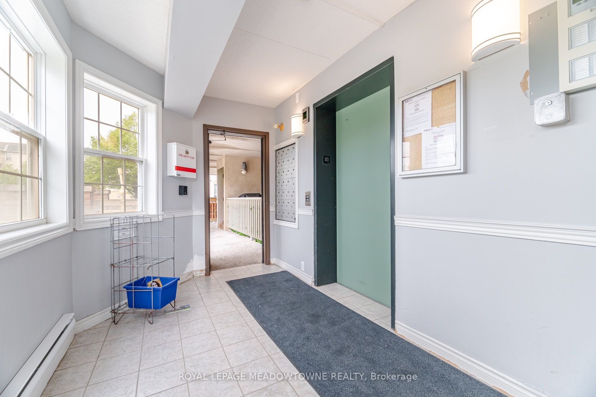 Additional image 3 of #209-4005 Kilmer Drive, Burlington, ON, L7M 4M2