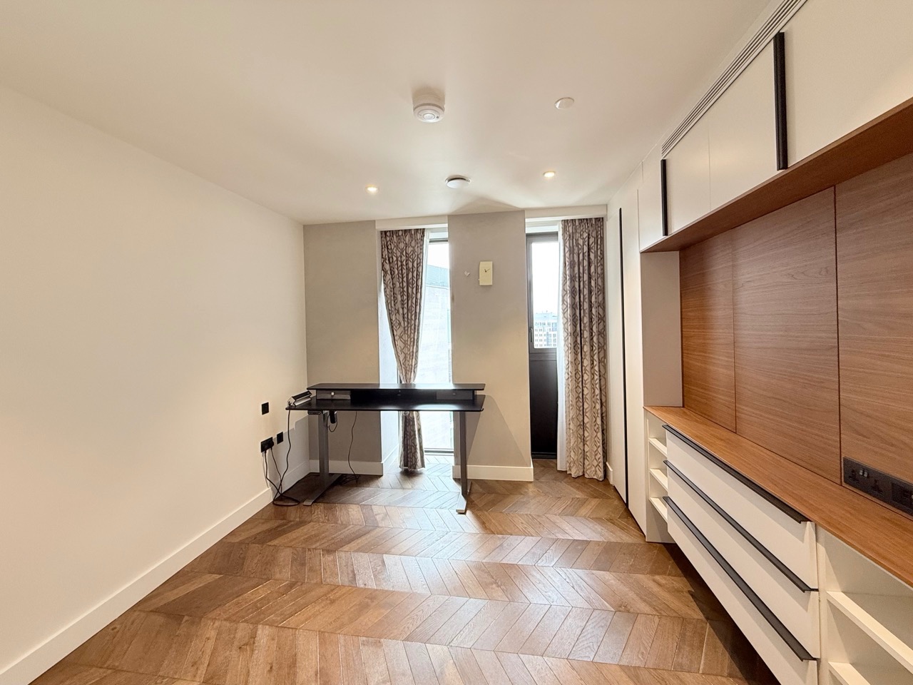 Additional image 12 of 2 Bed Flat, Newton St, WC2B, N1 7GU