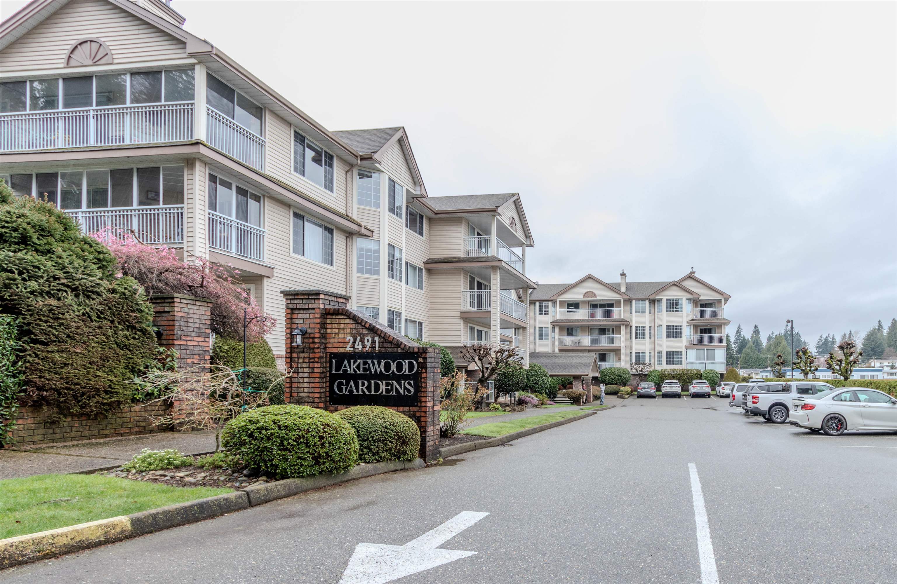 201-2491 Gladwin Road, Abbotsford, BC, V2T 3N8