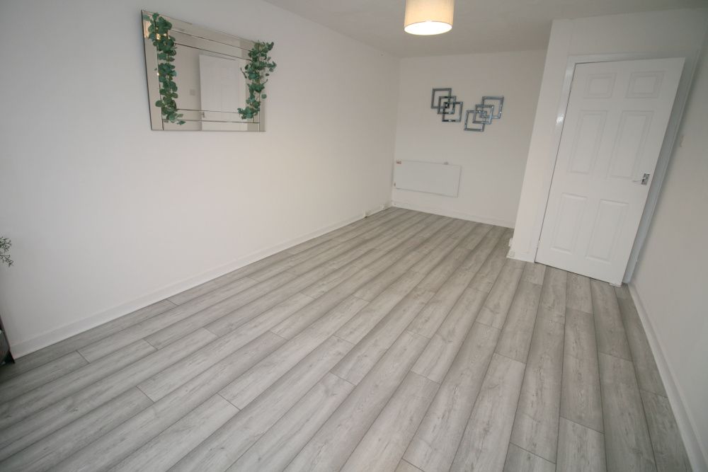 2 bed flat for saleDale Court, Wishaw ML2 photo 3