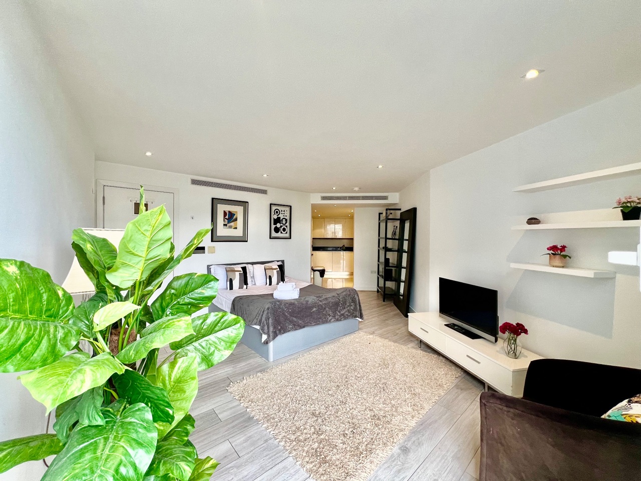 Additional image 18 of 4 Bed Flat, Century Building, SW8, N1 7GU