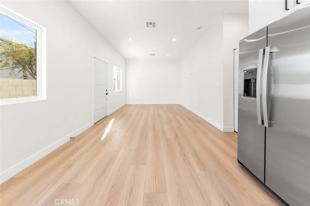 Additional image 9 of 14729 Leadwell St, Van Nuys, CA 91405