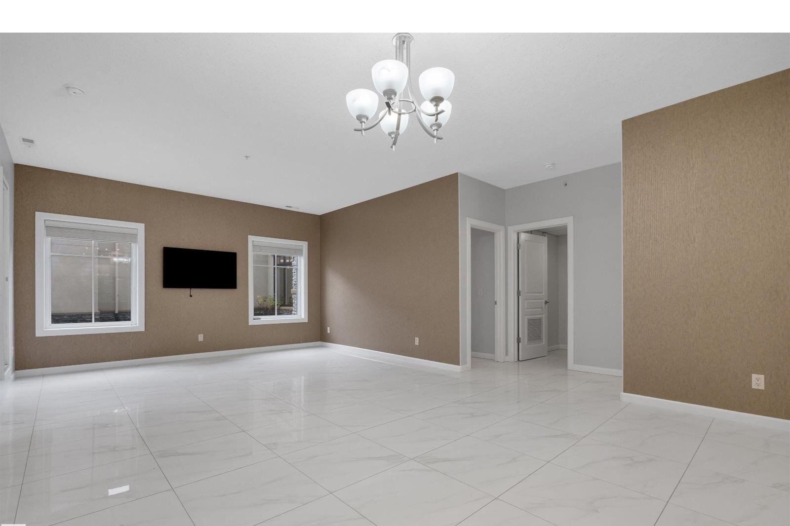 Additional image 8 of 105-160 Magrath Road NW, Edmonton, AB, T6R3T7