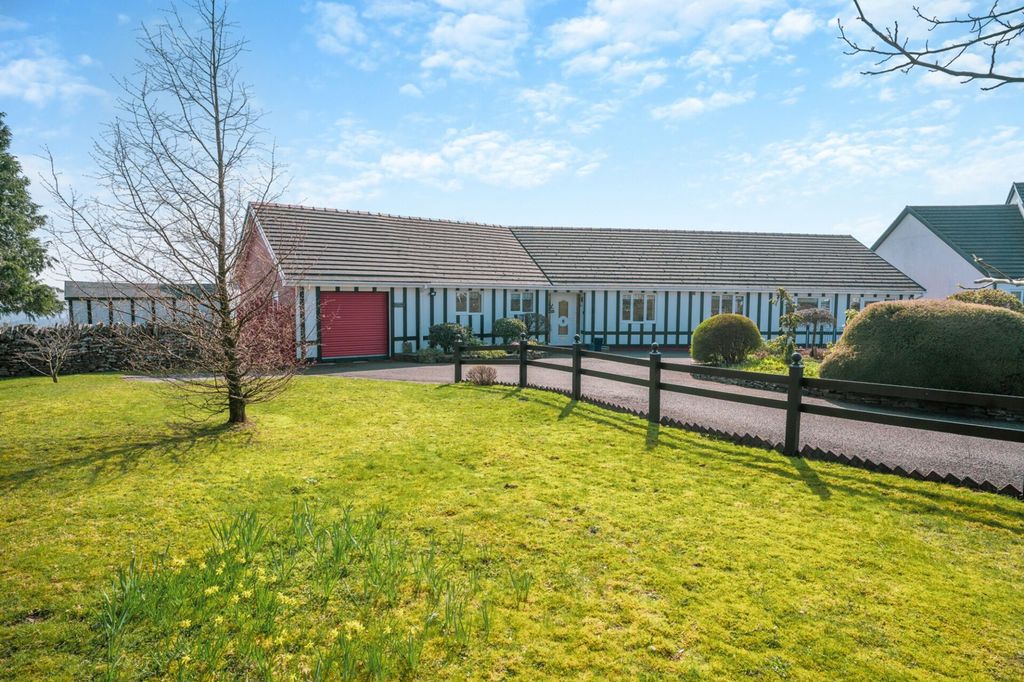 4 bed detached bungalow for salePenycoedcae, Pontypridd CF37