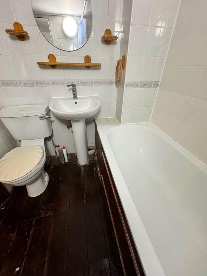 Additional image 23 of 1 Bed Flat, Camden High Street, NW1, N1 7GU