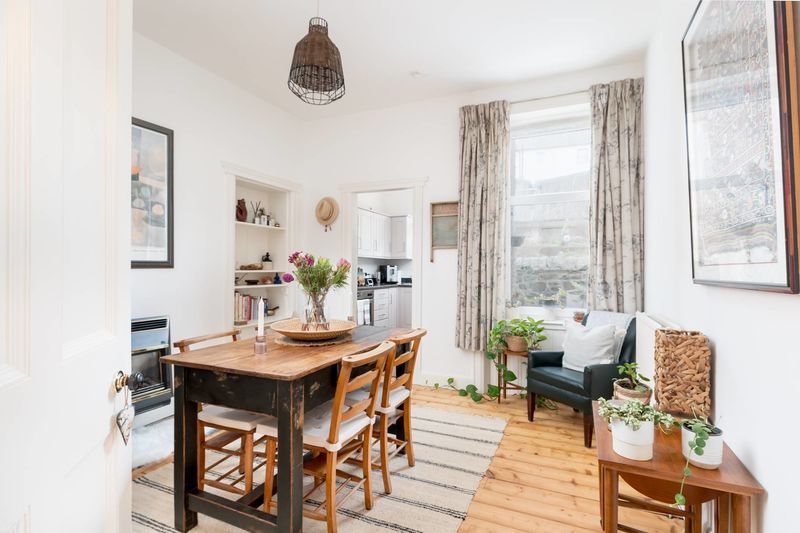 Additional image 6 of 2 bed flat for sale81/1 Kingsland Terrace, Rosetta Road, Peebles EH45