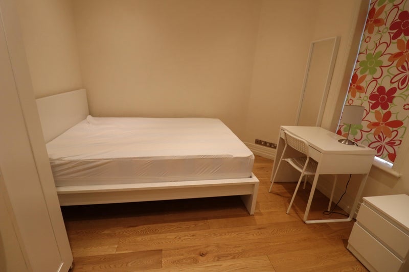 Additional image 3 of Room in a Shared Flat, Lodge Road, NW8, N1 7GU