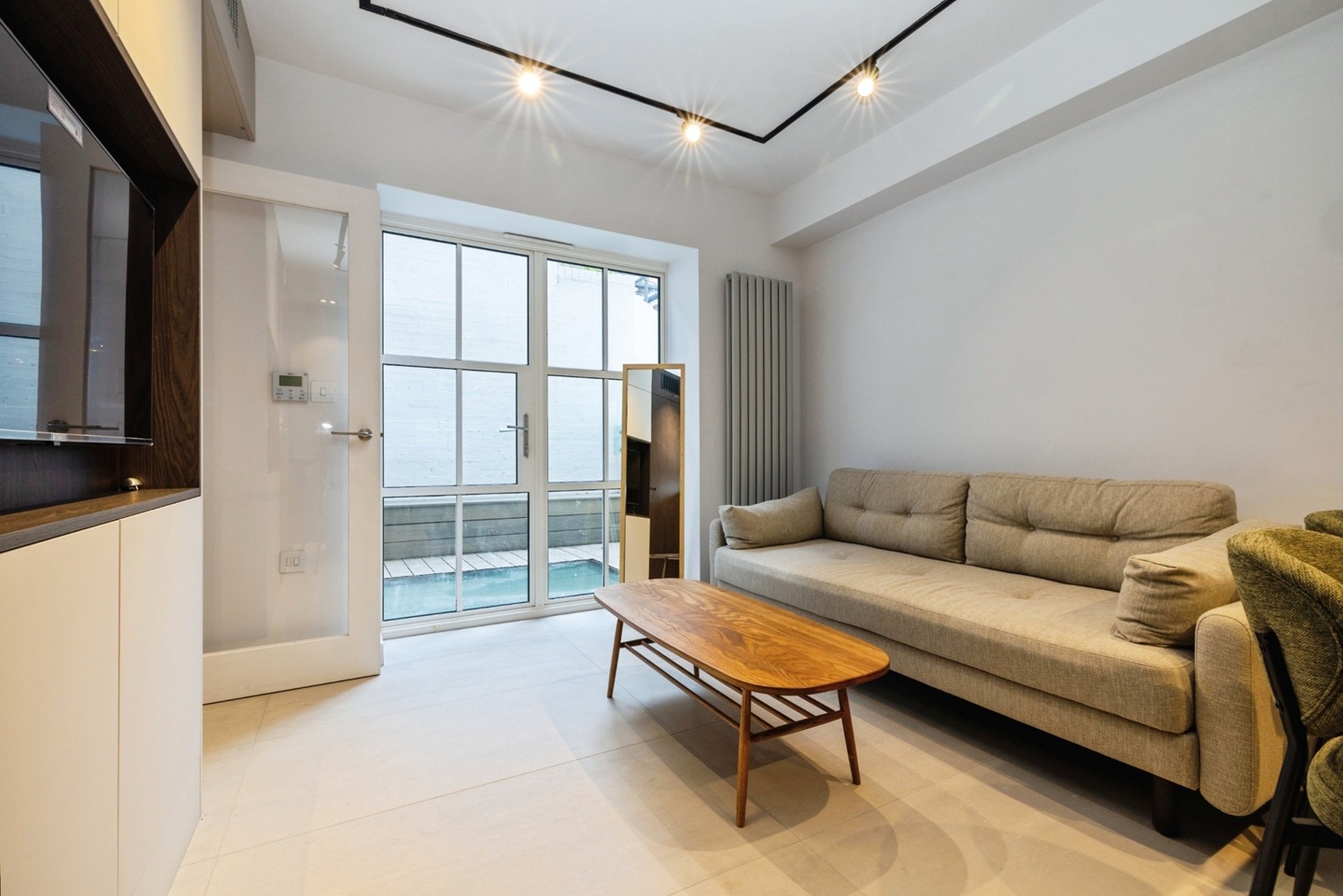 Additional image 12 of 2 Bed Flat, Old Gloucester St, WC1N, N1 7GU