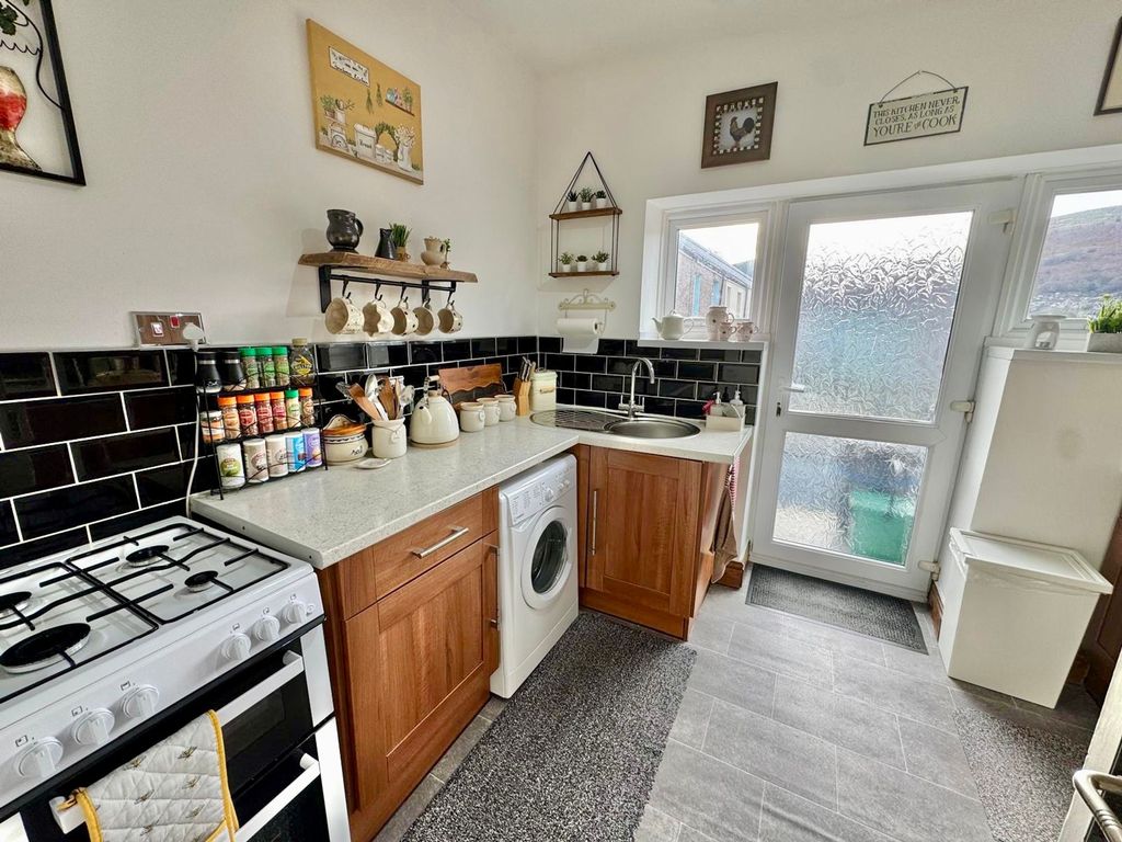 Additional image 5 of 2 bed flat for saleEdward Street, Porth CF39