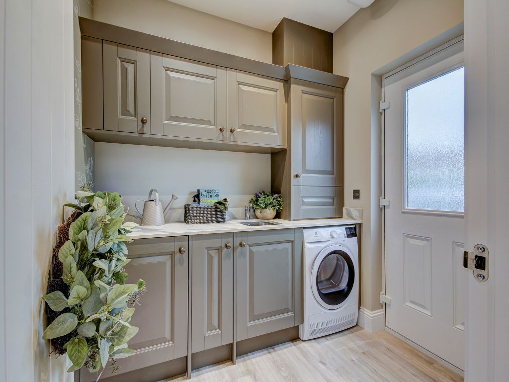 Additional image 12 of 5 bed detached house for sale"The Herriot" at Craigton Drive, Bishopton PA7