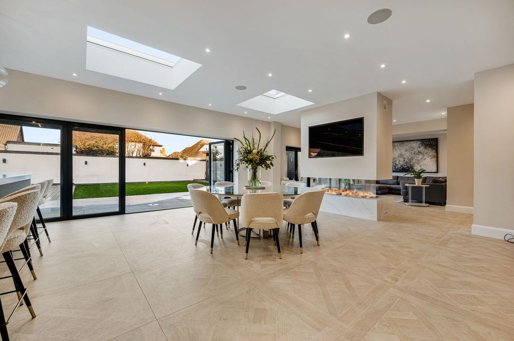 Additional image 11 of 5 bed detached house for saleInner Promenade, Lytham St. Annes FY8