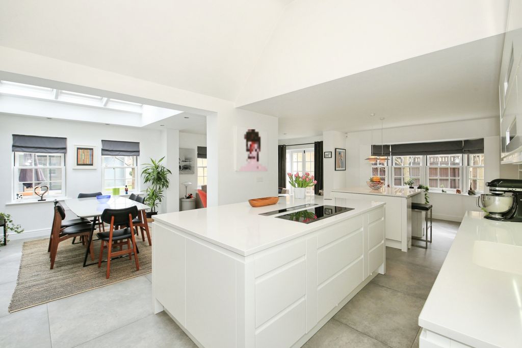 Additional image 3 of 4 bed detached house for saleLongthorpe Green, Peterborough PE3