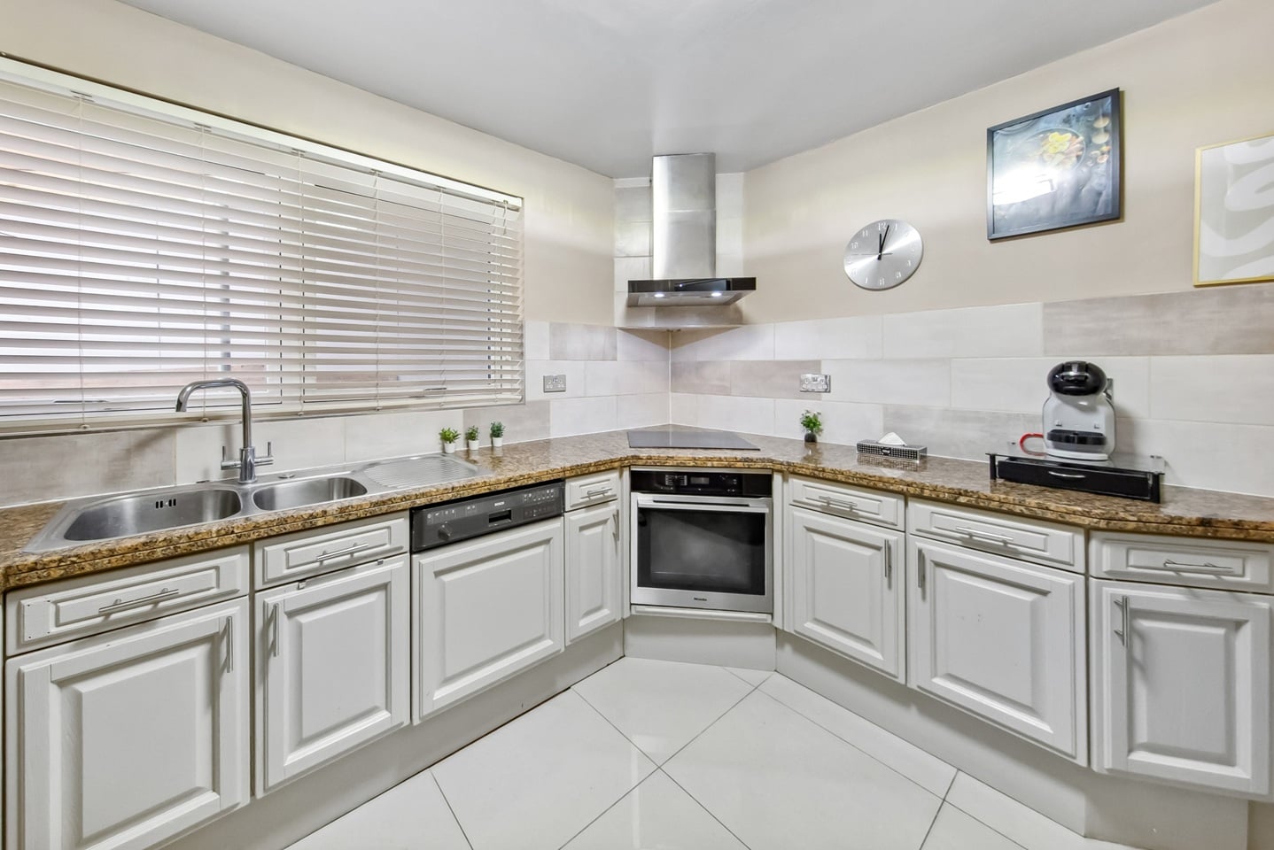 Additional image 8 of 4 Bed Flat, William Mews, SW1X, N1 7GU