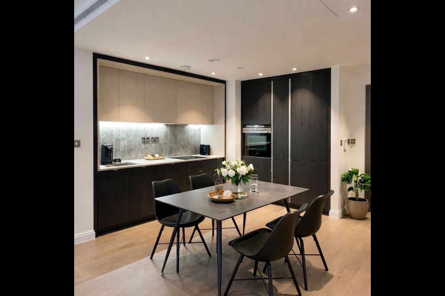 Additional image 2 of 2 Bed Flat, Kennington Lane, SE11, N1 7GU