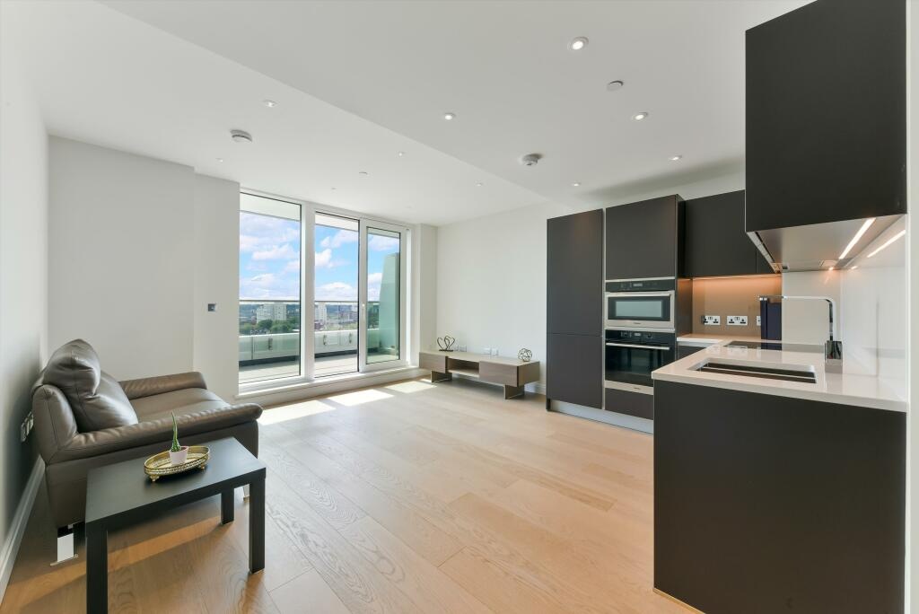 Additional image 2 of 1 Bed Flat, Valetta House, SW11, N1 7GU