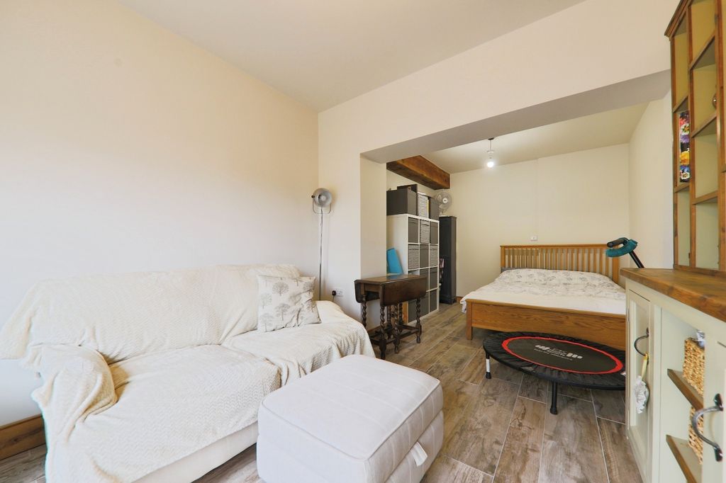 Additional image 9 of 4 bed detached house for saleFerry Road, Barrow Haven, Barrow-Upon-Humber, Lincolnshire DN19