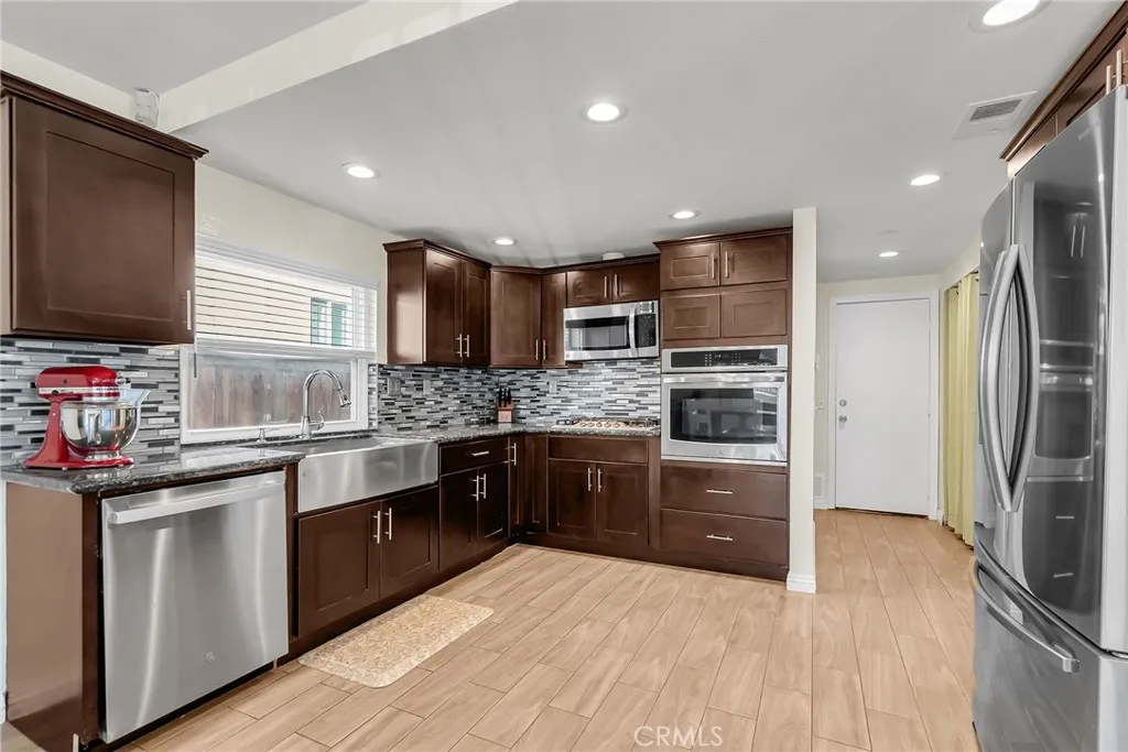 Additional image 49 of 1105 W Victoria St, Rialto, CA 92376