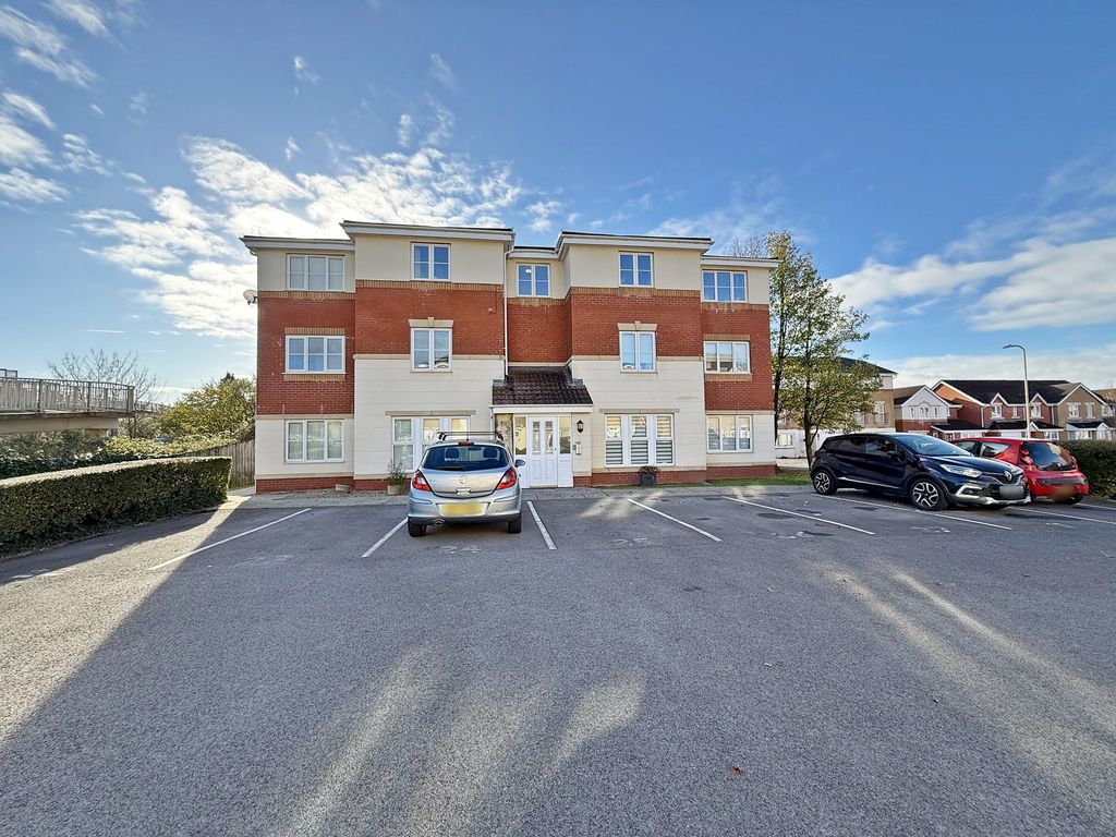 2 bed flat for saleClos Springfield, Talbot Green, Pontyclun, Rhondda Cynon Taff. CF72