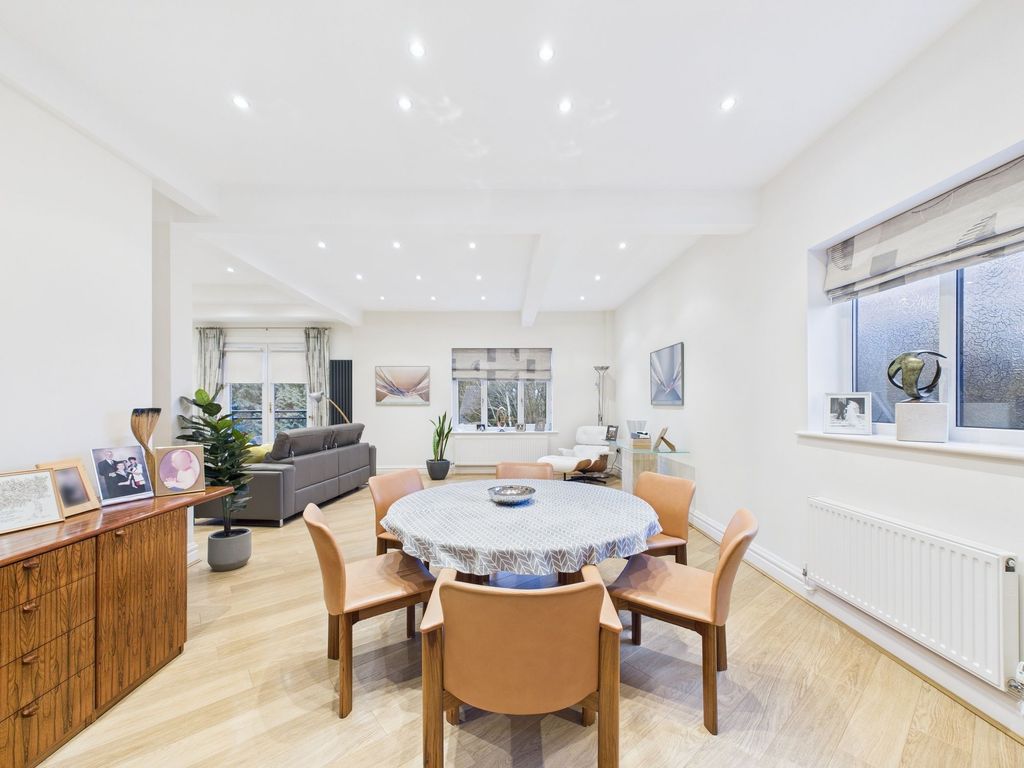 Additional image 12 of 2 bed flat for saleBeech Lane, Calderstones, Liverpool. L18