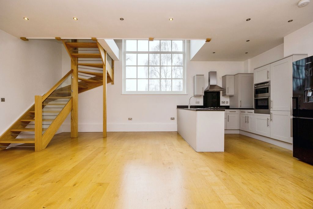 Additional image 12 of 2 bed flat for saleBridge Road, Godalming, Surrey GU7