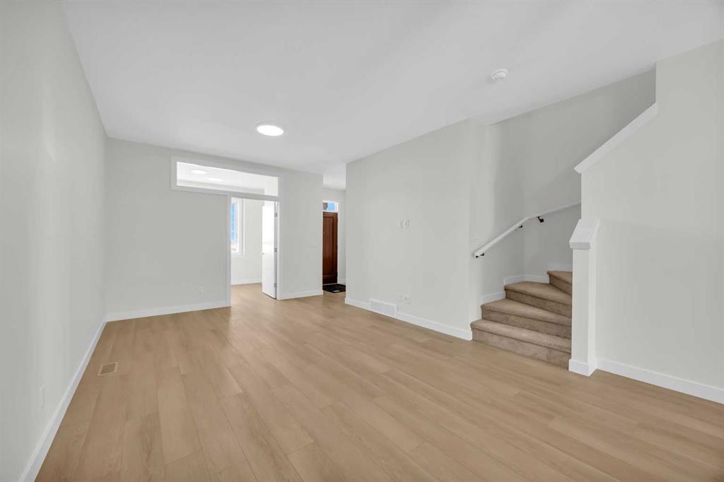 Additional image 6 of 619 Homestead Drive NE, Calgary, AB, T3J 5V9