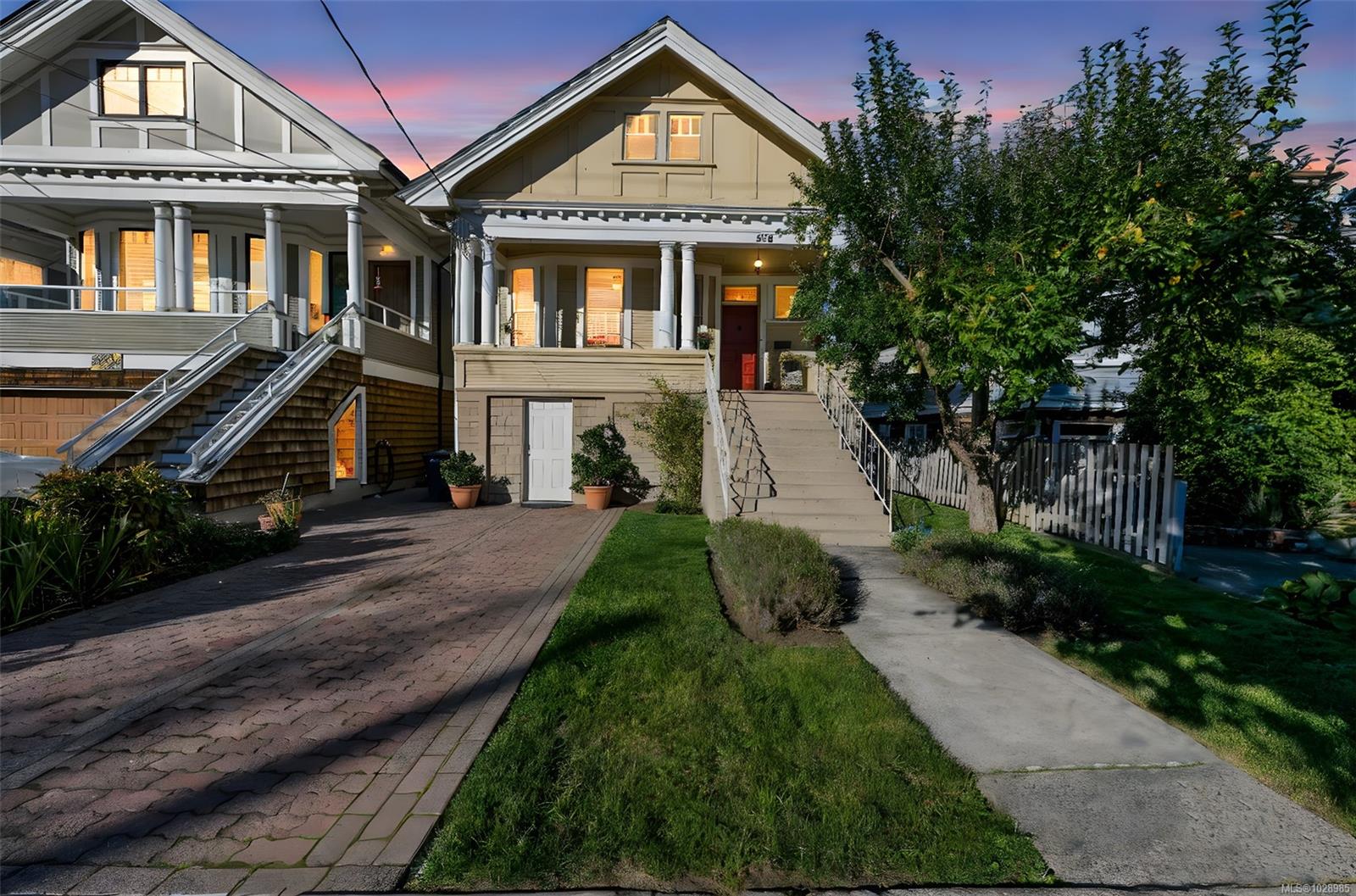 838 Princess Avenue, Victoria, BC, V8T 1K8