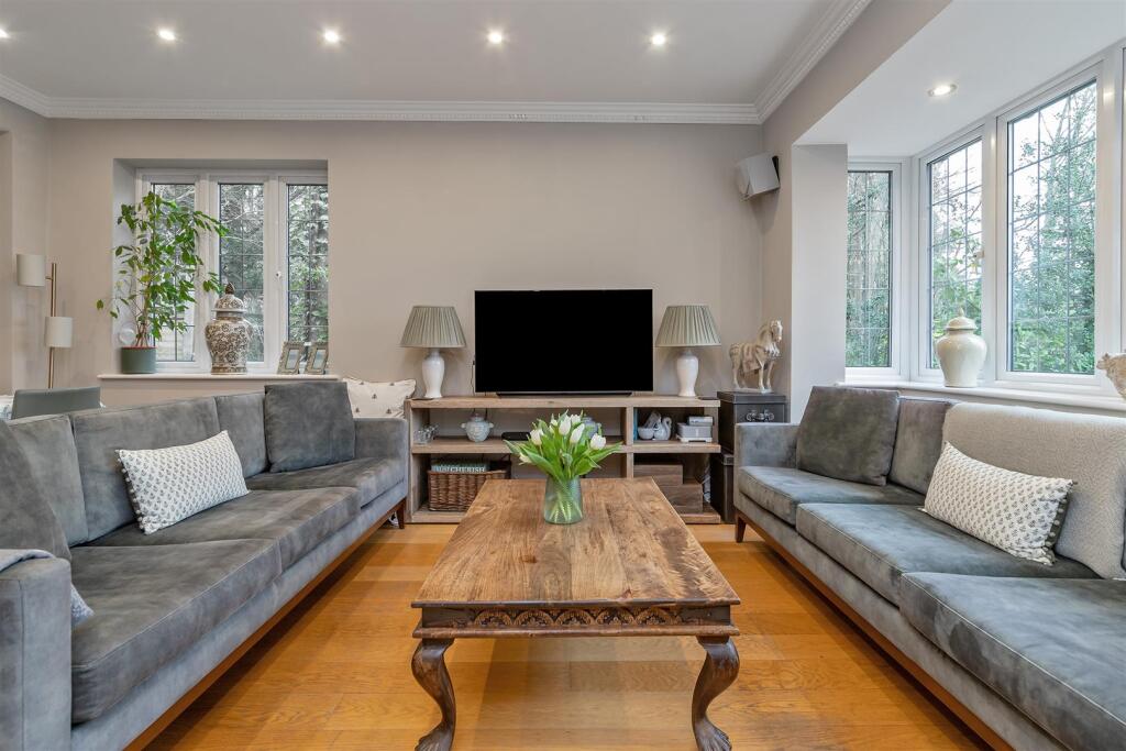 Additional image 11 of Kentish Lane, Brookmans Park