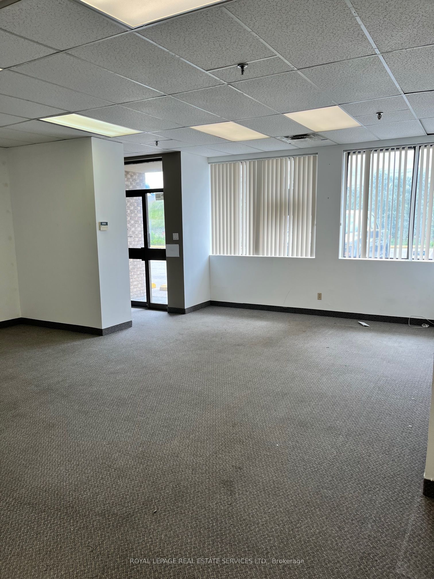 Additional image 2 of 124-557 Dixon Road, Toronto, ON, M9W 6K1