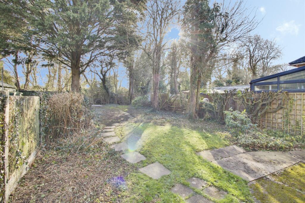 Additional image 18 of Thistle Grove, Welwyn Garden City