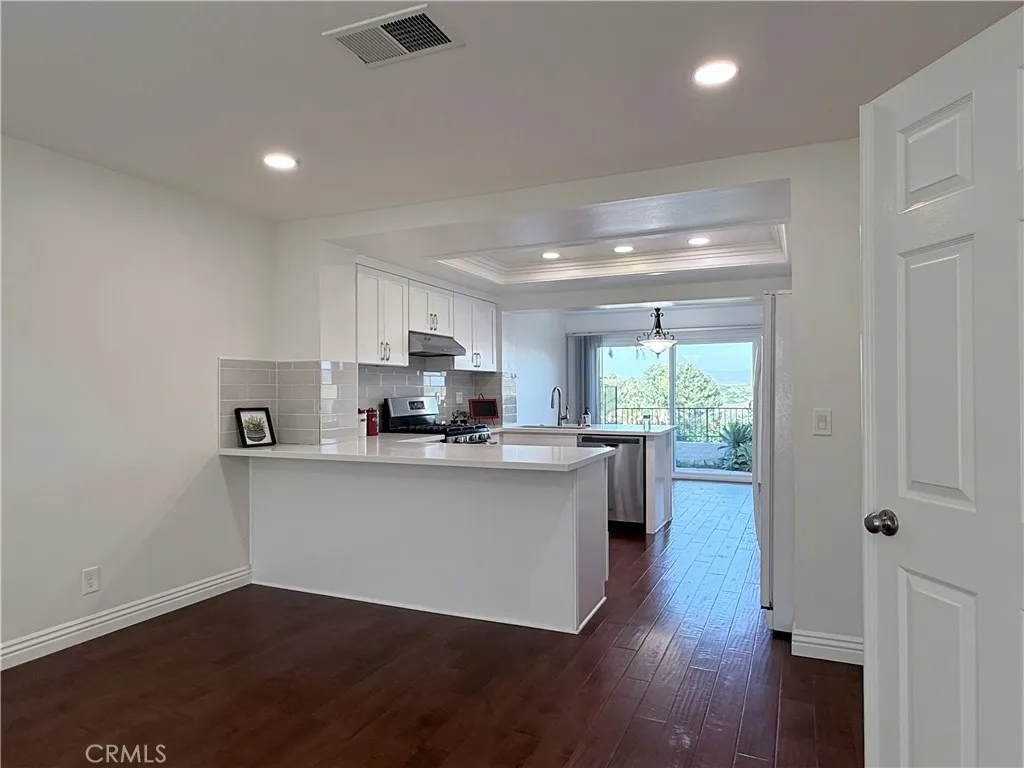 Additional image 10 of 9 La Quinta, Irvine, CA 92612