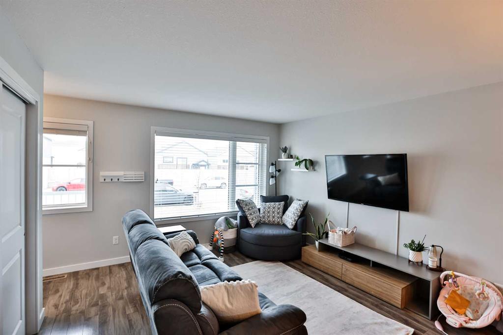 Additional image 5 of 340 Coalbanks Boulevard W, Lethbridge, AB, T1J 4V4