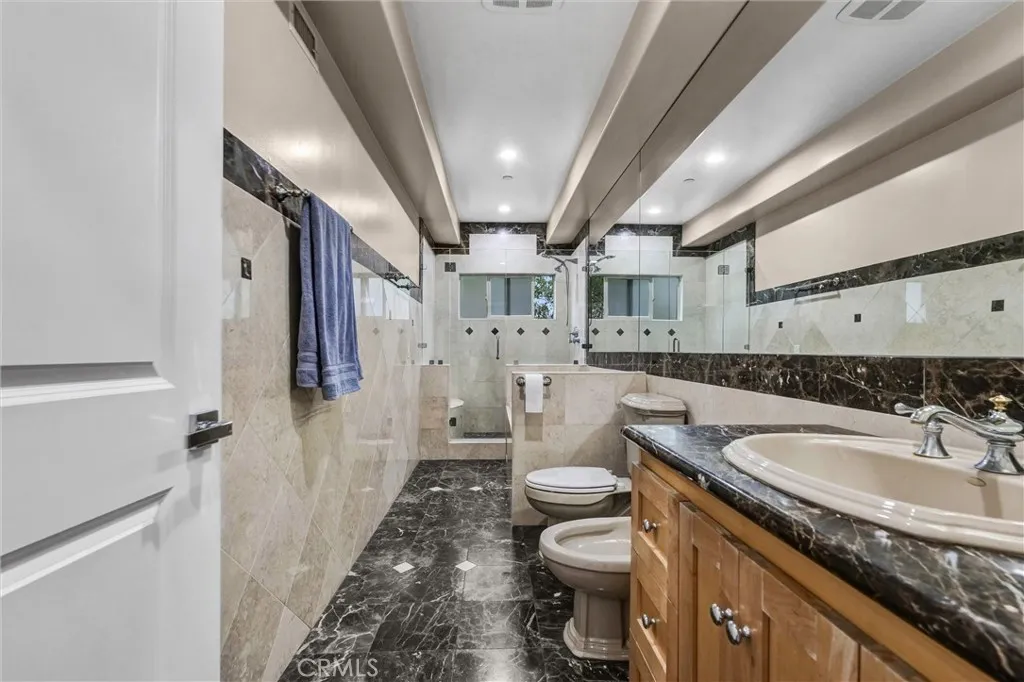 Additional image 82 of 876 Harrington Rd, Glendale, CA 91207
