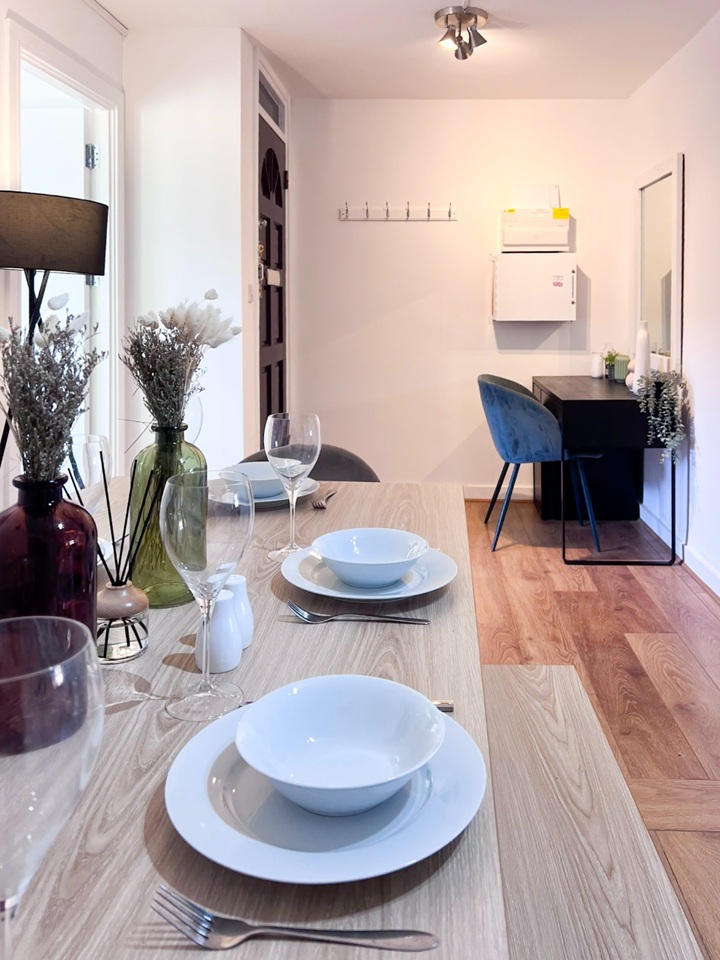 Additional image 8 of 3 Bed Flat, Oakshott Court, NW1, N1 7GU