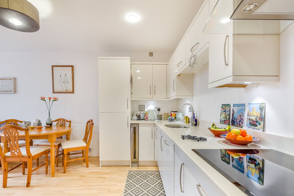 Additional image 8 of 2 bed flat for saleBlestium Street, Monmouth, Monmouthshire NP25