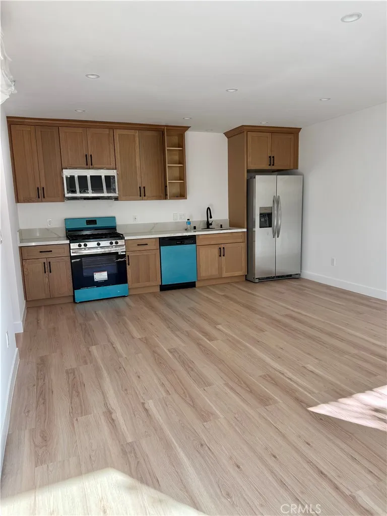 Additional image 10 of 20407 Strathern St Unit 20409, Winnetka, CA 91306