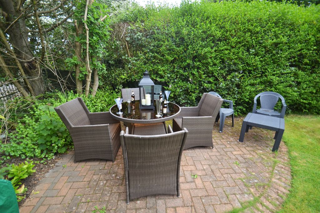 Additional image 21 of 2 bed flat for sale32 Hunterhill Road, Paisley, Renfrewshire PA2