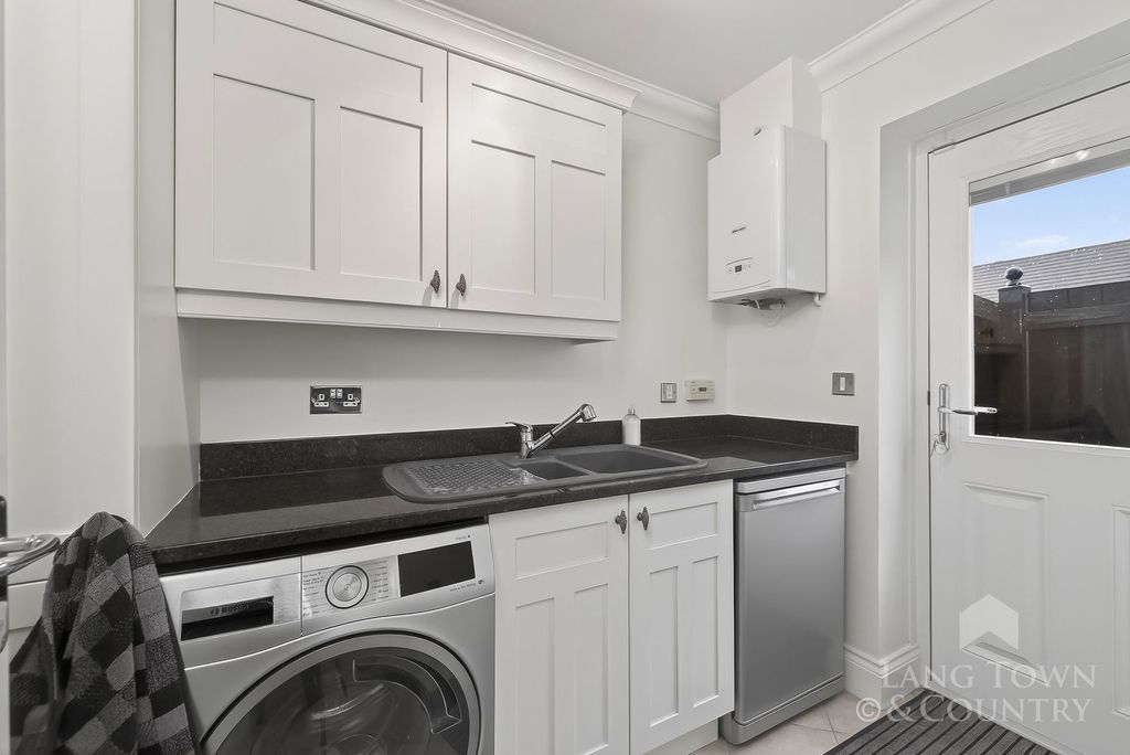 Additional image 10 of 6 bed detached house for saleGlade Close, Derriford, Plymouth PL6